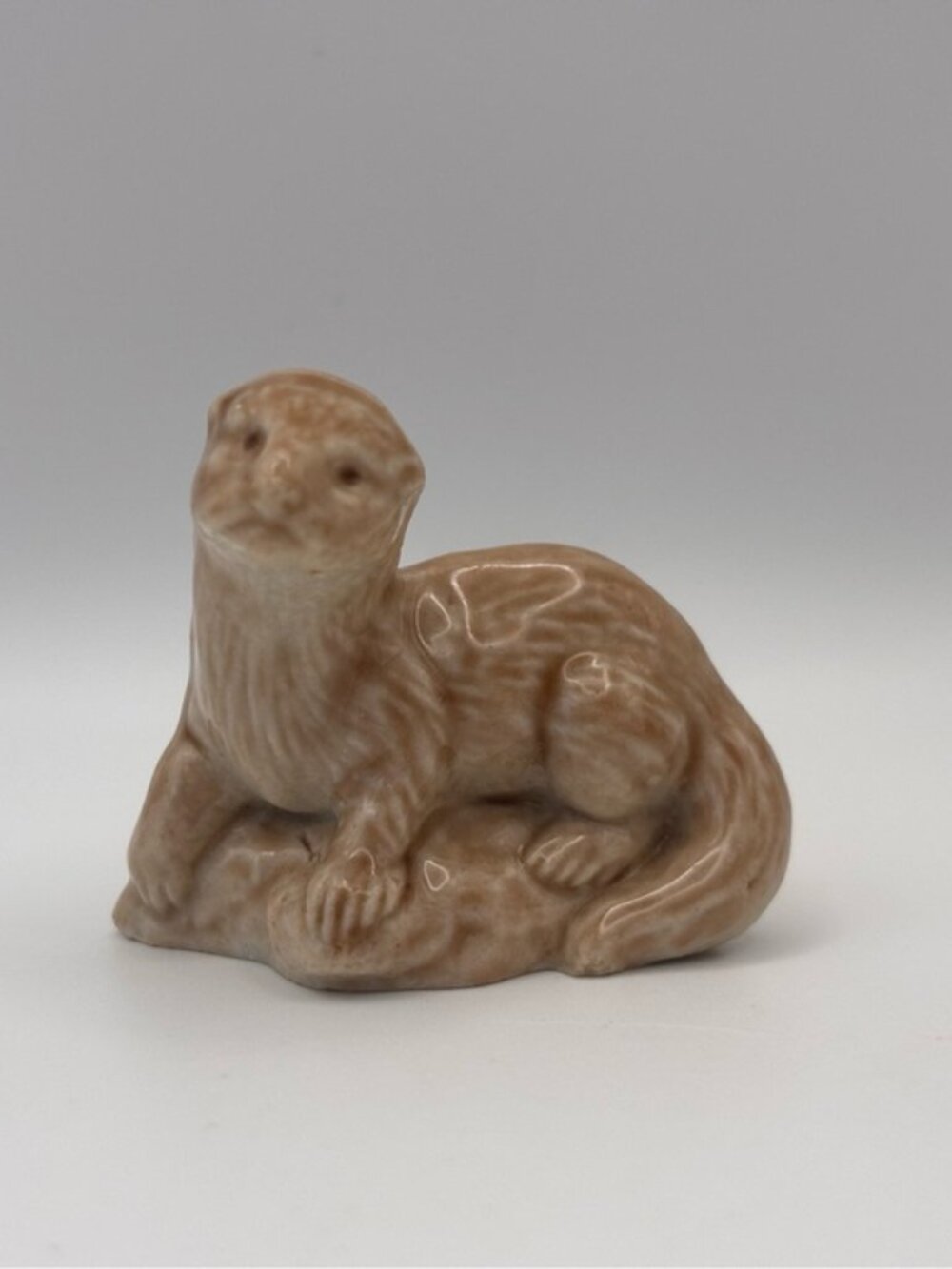 Wade England, Vintage Miniature Otter Figurine, Porcelain Animal Trinket